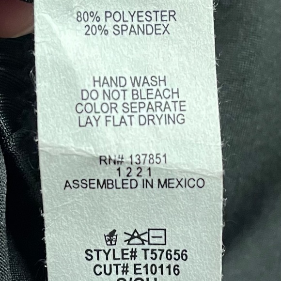 Women's Live The Moment Top Small - Picture 5 of 5